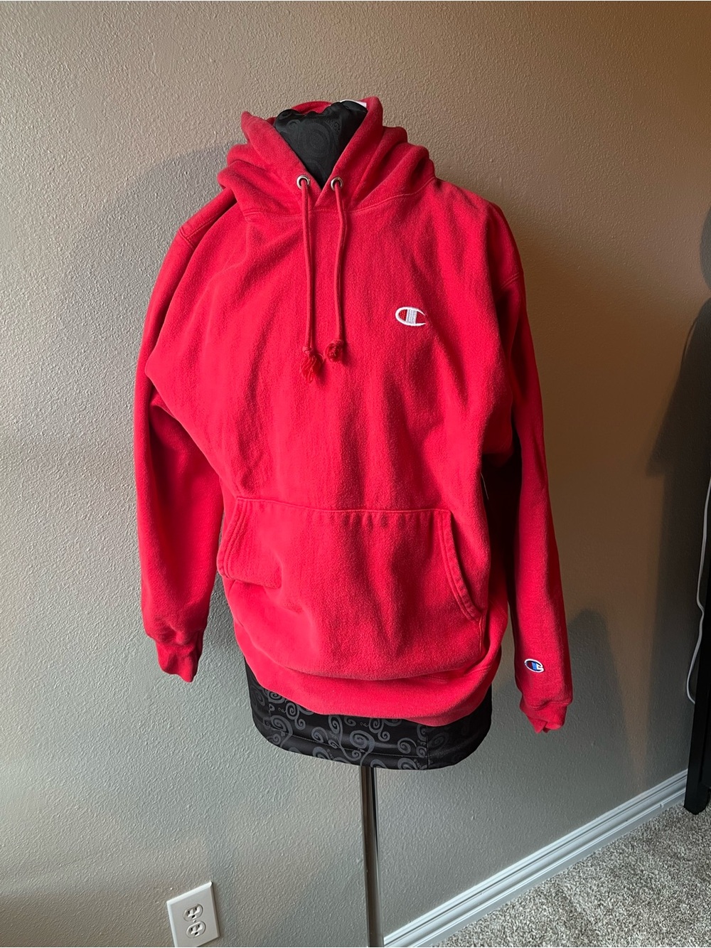 Vintage champion hoodie reverse weave red size large men’s 90’s heavyweight